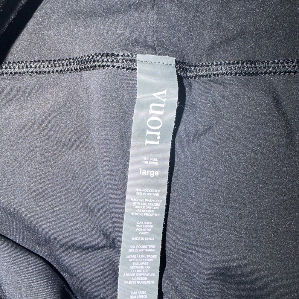 Vuori Leggings, worn once, size large - Picture 6 of 7